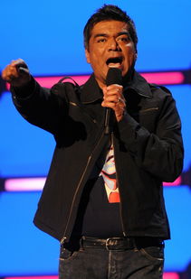 米兰体育-WWE摔角秀再掀热潮,引爆全球观众热情,wwe摔角赛事网