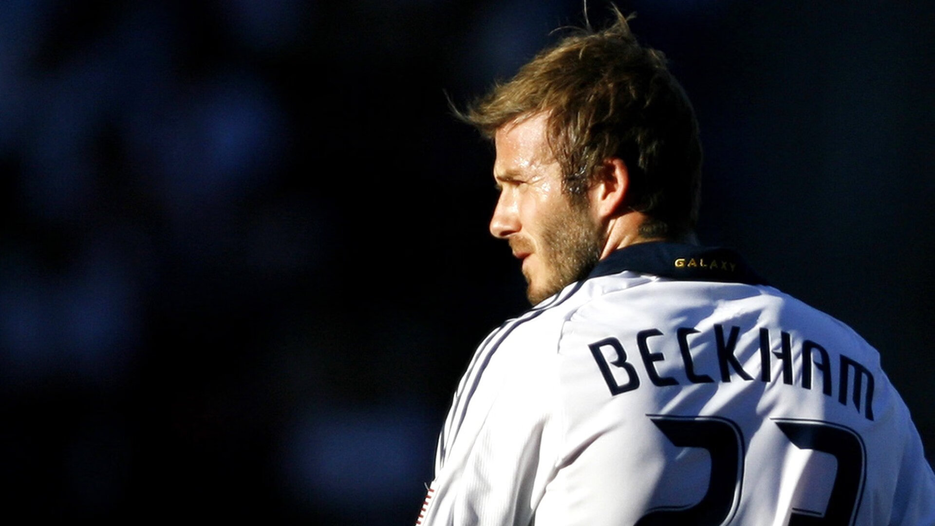 AC MILANSPORTS-英超球队视频分析系统提升边路防守协同效率，英超当下最流行的战术打法, 或将引领世界足球潮流!